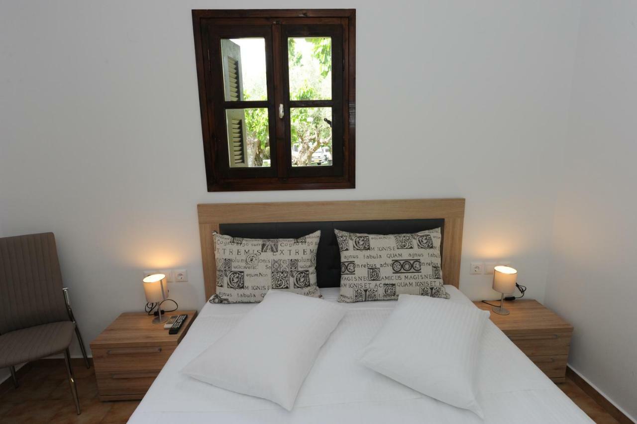 Camping & Bungalows Castle View Mistra Dış mekan fotoğraf